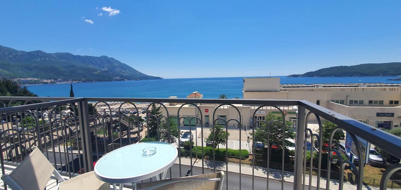 Hotel Svarog Bečići Eksteriør billede